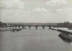 Albertbrücke : Dresden, Blick von der Carolabrücke auf die Albertbrücke, Waldschlößchen und Heide