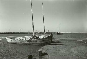 Rossitten, Fischerboote im Hafen