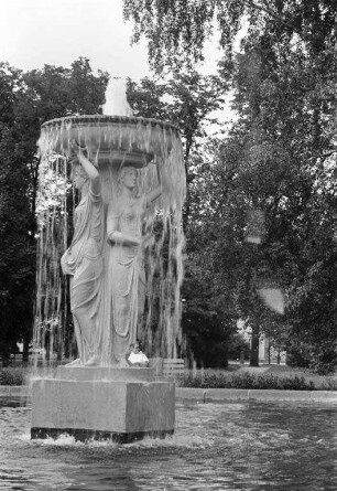 Najadenbrunnen auf dem Schlossplatz.