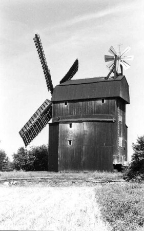 Elbe-Parey-Parey. Ogen Mühle, Paltrockmühle (ursprünglich Bockmühle, 1951 Umbau, 1983 durch Brand zerstört)