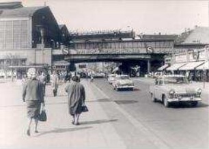 Der Bahnhof Berlin Friedrichstraße