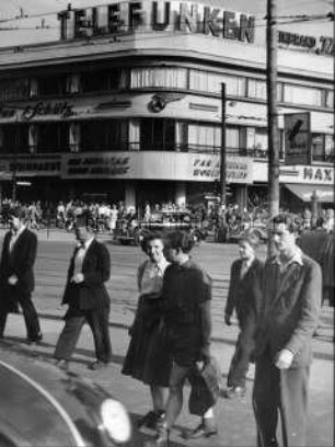 Berlin, Kurfürstendamm Ecke Joachimstaler Straße