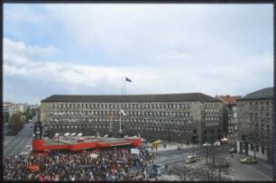 Proteste auf dem Fehrbelliner Platz