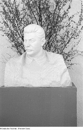 Büste von Josef Stalin