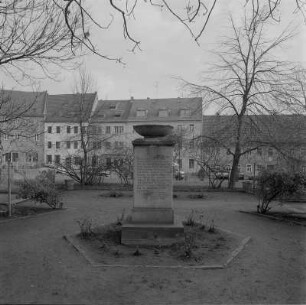 Gedenkstein für die Opfer des Faschismus und für die antifaschistischen Widerstandskämpfer : Dohna