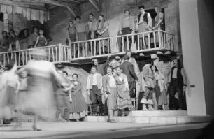 Szenenbilder aus "Bolero" von E. Schmidt, Metropol-Theater 1952