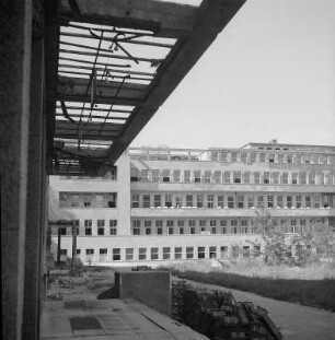 Dresden. Ausgebrannte Kinderklinik der Medizinischen Akademie