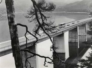 Brücke über den Sylvenstein-Stausse bei Bad Tölz