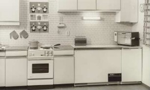 Philips Kühlschrank „KT 137“ und Philips Gefriertruhe „GT 275“