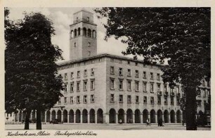 Postkartenalbum mit Motiven von Karlsruhe. "Karlsruhe am Rhein. Reichspostdirektion"