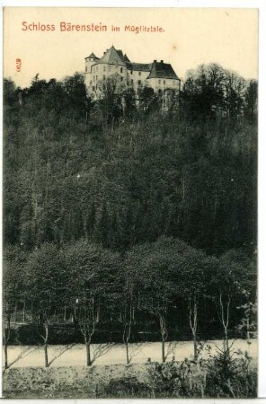 Bärenstein. Blick vom Müglitztal zum Schloss