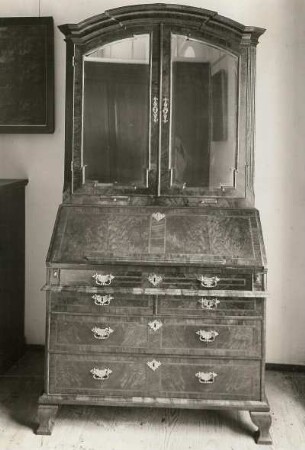 Schreibschrank : Schreibschrank. Holz, Spiegeltüren (um 1720/1730). Moritzburg, Schloss