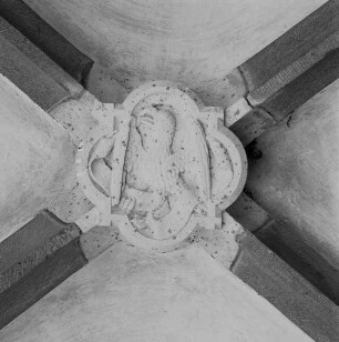 Schlußstein mit Adler als Evangelistensymbol