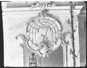 Potsdam, Neues Palais, Wohnung FRiedrich II., Speisezimmer, R:.215, oberes Spiegeldetail der Westwand.