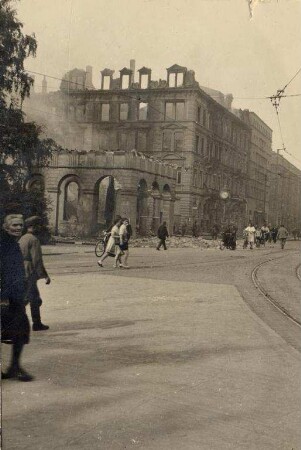 Zerstörungen Zweiter Weltkrieg - Stadtgebiet. Mühlburger Tor