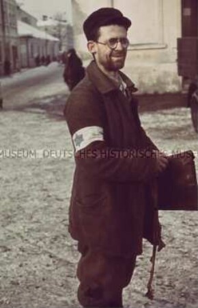 Rzeszow, Mann mit Davidstern-Armbinde