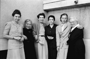 Bukarest: Gruppe Anthroposophen, Mami, Käthe Rascher, Ototelesanu, Alice, -, Lilly