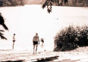 Blumenthal: Badende im Gamensee