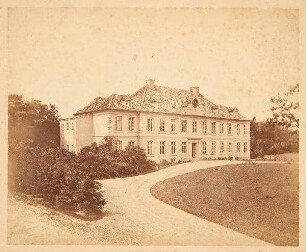 Noer - Herrenhaus, Hofseite
