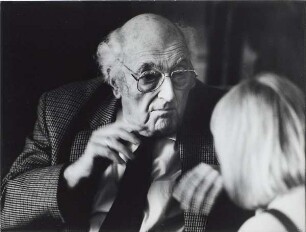 Stefan Heym auf dem letzten DDR-Schriftstellerkongreß