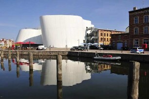 Stralsund - Ozeaneum : Aufgenommen vor dem Ozeaneum von Stralsund am 21. April 2011