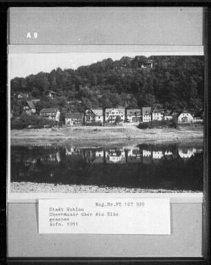 Stadt Wehlen, Oberhäuser über die Elbe gesehen