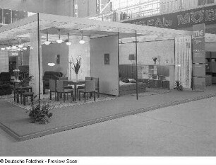 Ausstellungskojen des VEB Möbelkombinat Erfurt (MKE)