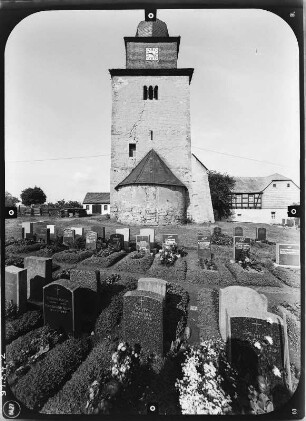 Frießnitz (Harth-Pöllnitz-Frießnitz). Pfarrkirche. Turm von Osten