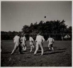 Berlin, Sport & Arbeit im Lazarett, Fußball