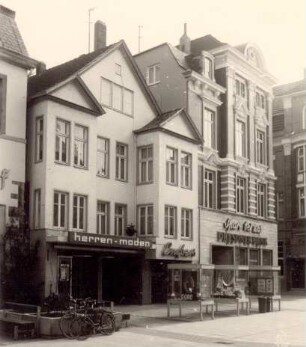 Lange Straße 15 und 17. Detmold