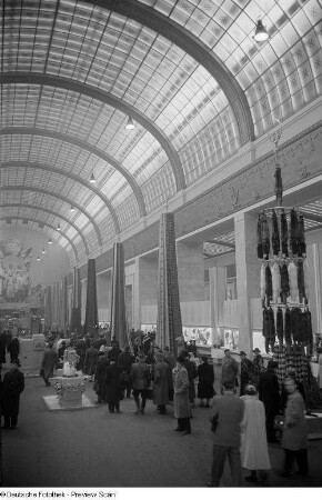 Blick in die Ausstellungshalle der Sowjetunion