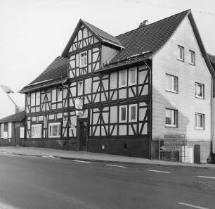 Großalmerode, Großalmeroder Straße 2