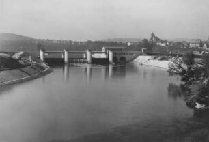 Wehr und Krafthaus der Staustufe Besigheim/Neckar