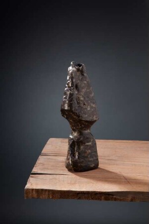 Vase: Asymmetrische Form