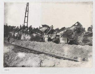 Wilder Eisenbahnzug bei Antwerpen