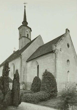 Berzdorf auf dem Eigen, Dorfkirche. Ansicht von Südosten (Ort 1969/1970 devastiert)
