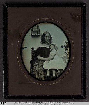 Marie Fürstin zu Wied (1825-1902) geb. Prinzessin von Nassau mit Tochter Elisabeth (1843-1916), der späteren Königin von Rumänien gen. Carmen Sylva