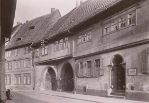 Bad Langensalza. Wohnhäuser, Salzstraße Nr. 4 und 5 : Bad Langensalza. Wohnhäuser Salzstraße Nr. 4 und 5 (mit Schild am Eingang "VEB (K) Leichtmetallgießerei Werk I")