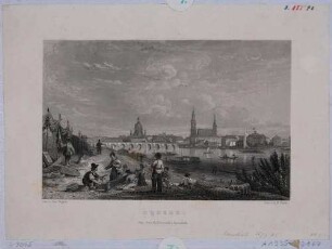 Stadtansicht von Dresden, Blick von Nordwesten vom Elbufer mit Fischern über die Elbe auf Augustusbrücke und Altstadt