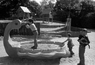 Inbetriebnahme der neuen Spielflächen in der Siedlung Lohn-Lissen in Durlach