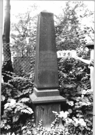Grabstein 126 [Hahn S. 168 Grab-Nr. 81]