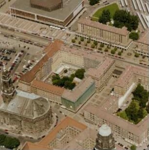 Kreuzkirche, Wohn- und Geschäftsquartiere zwischen Kreuzstraße, Altmarkt, Wilsdruffer Straße und Gewandhausgasse (unten rechts Rathausturm)