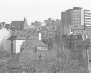 Plauen. Stadtteilansicht. Blick gegen Altes Rathaus und Plattenbauten