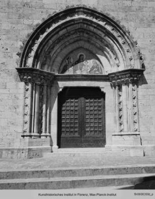 San Casciano & Collegiata & San Leonardo & Santi Leonardo e Cassiano, San Casciano dei Bagni