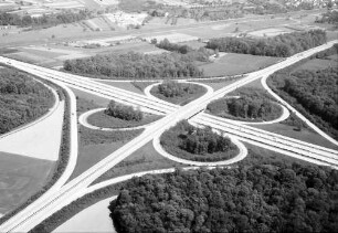 Freiburg: Kleeblatt Autobahn, Freiburg Mitte