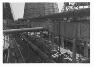 Industrie-Kraftwerk. Gefluder : Lauta (Niederlausitz). Industrie-Kraftwerk. Gefluder