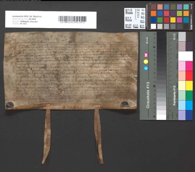 Johann Meus, Pilinxs Sohn, und seine Frau Hill Jamers verkaufen ihre Erbpachtgerechtigkeit am Eycker Hof, am Raerbruch in der Herrschaft Milendonck gelegen, den Johanns Eltern von Derich Moiter (?) und Elisabeth van der Schuren, Eheleuten, in Erbpacht genommen hatten, für 225 Gulden an Hinrich zu Lorep und Ailheit, seine Frau. Siegler: Vinzenz von Kessel und Hinrich von S ...