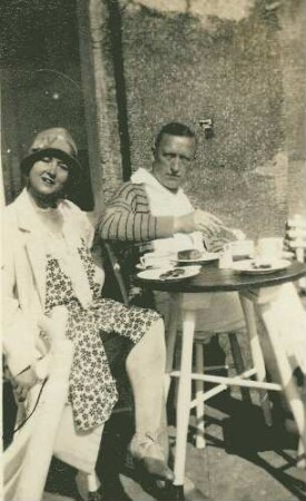 Fotoalbum mit Fotos aus der Jugendzeit Wolf Middendorffs