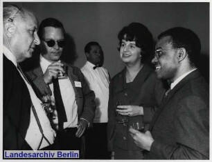 Berliner Festwochen 1964 vom 13.9. - 4.10.1964; Internationales Dichtertreffen; Kongreßhalle; John-Foster-Dulles-Allee (Tiergarten)
