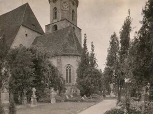Strehla. Stadtkirche. Ansicht über den Kirchhof von Südost